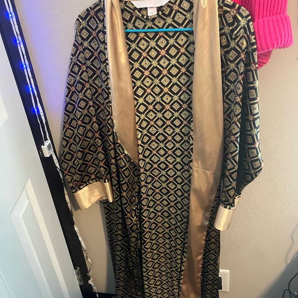 Victoria's Secret Black and Gold Silk Geometric Robe